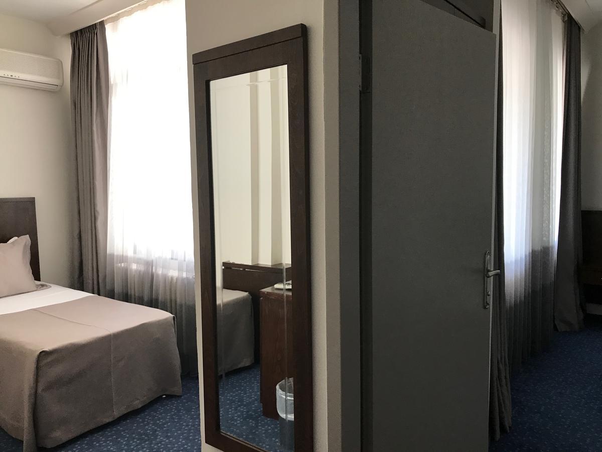 Hande Hotel Mustafakemalpaşa Exterior foto